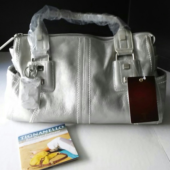 Tignanello Handbags - Tignanello leather satchel bag