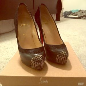 Christian Louboutin “Maggie” Pumps 👌🏽
