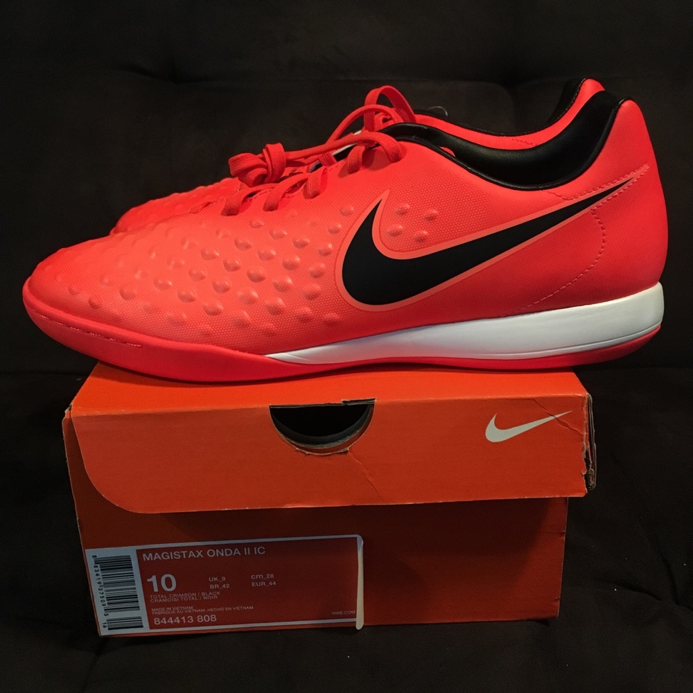 Magista Onda 2 ll indoor IC Size 10