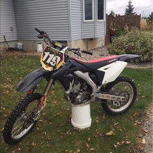 Meet your Posher, Zac