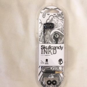 Skullcandy earbuds