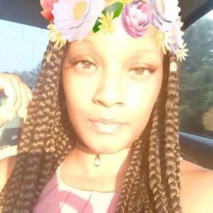 Meet your Posher, Alisha