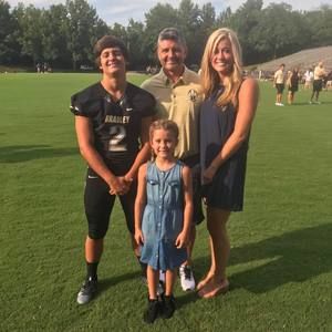 Meet your Posher, Angela