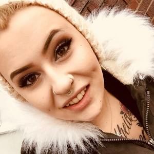 Meet your Posher, Candi