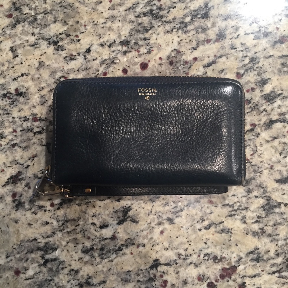 Stunning Navy Fossil Wallet
