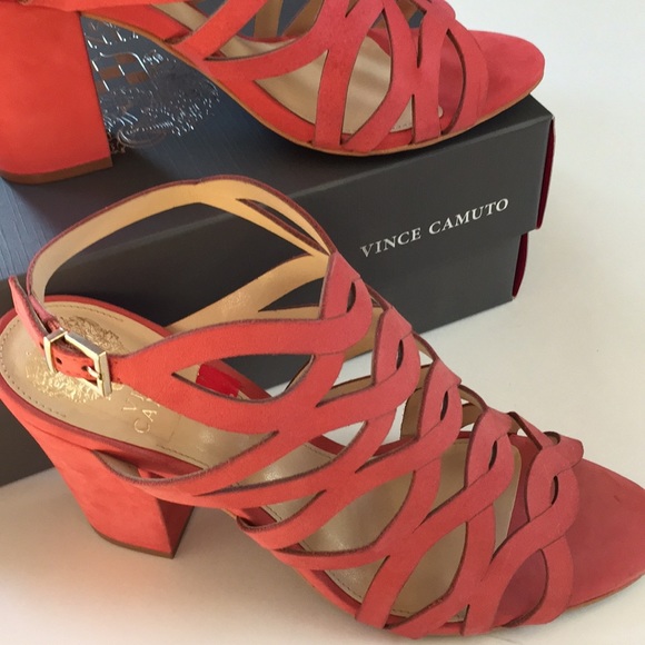 New w/box LEATHER VINCE CAMUTO king crab nubuck - Picture 3 of 6
