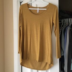Lularoe Lynnae Shirt