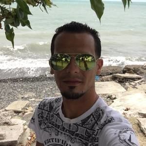 Meet your Posher, Gabriel