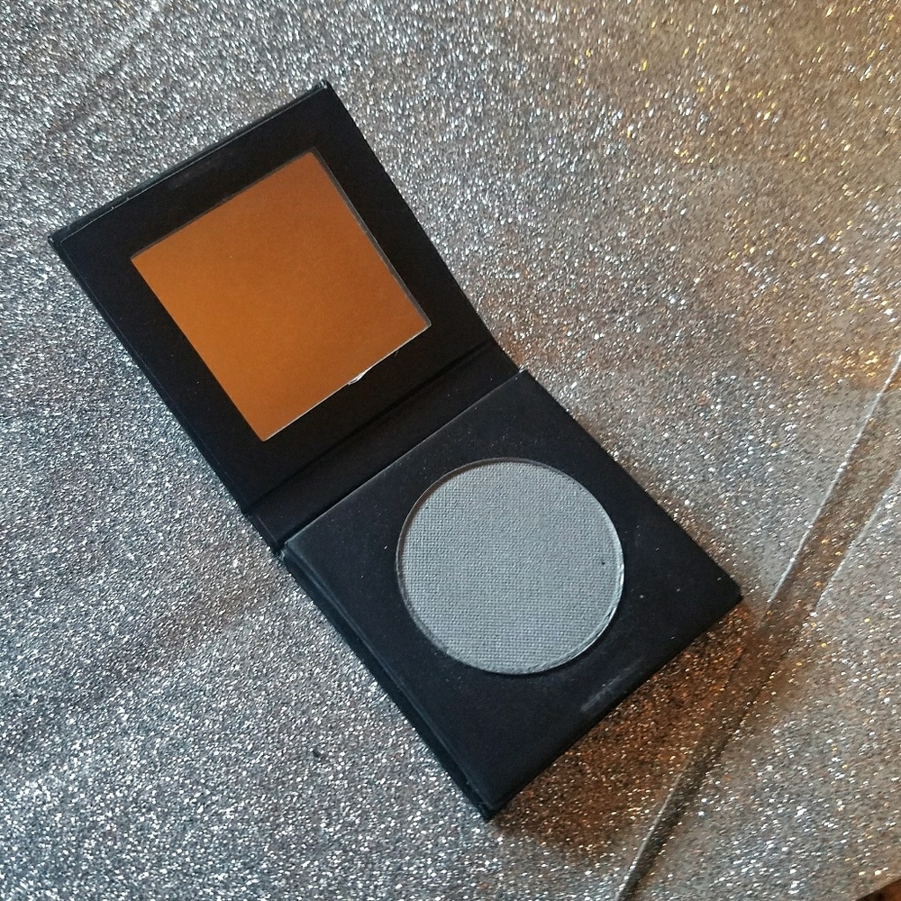 Julie Hewett Eyeshadow