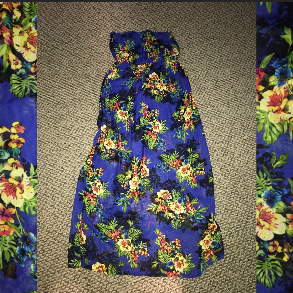 Beautiful blue dress with yellow flowers!