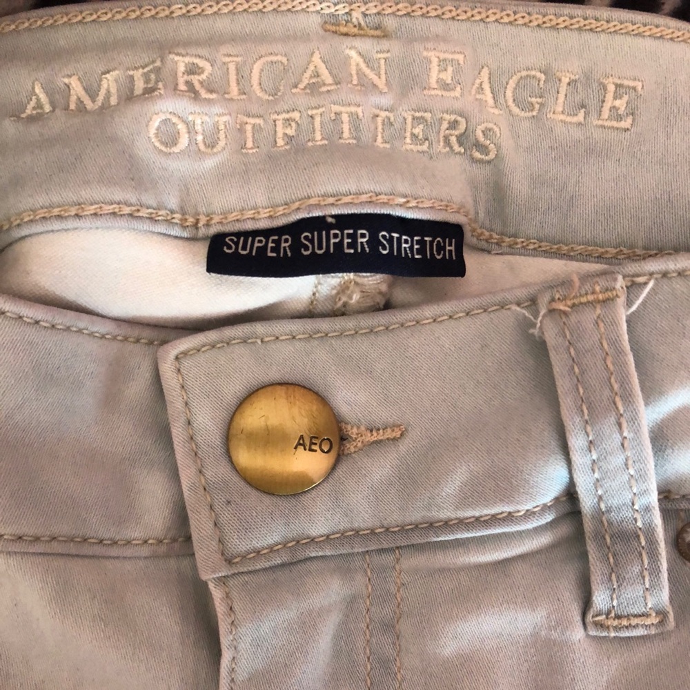 AmericanEagle Light Destroyed Super Stretch Jeans