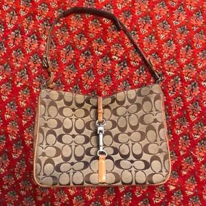 Vintage Coach Shoulder Bag (tan)