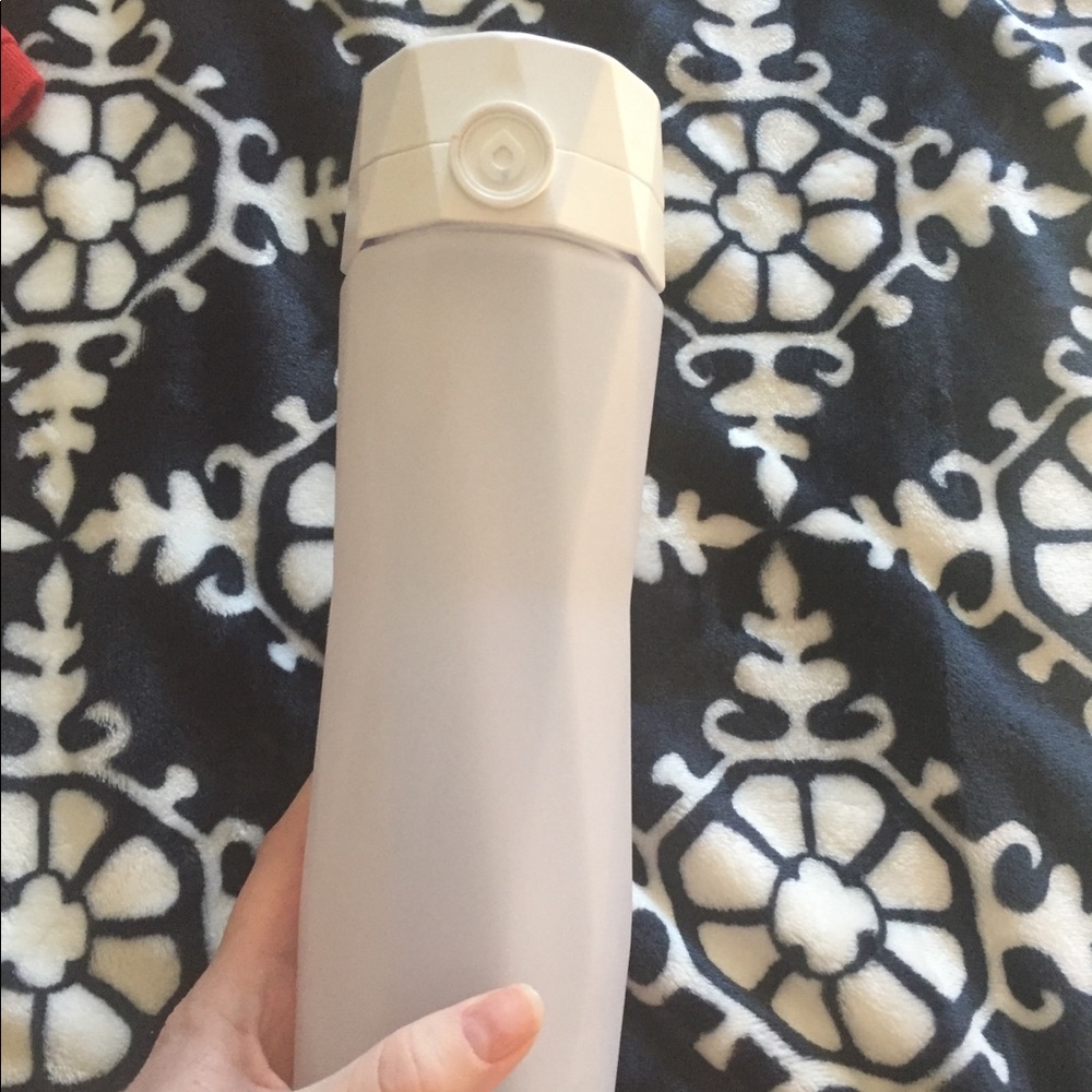 Hydrate Spark Water Intake tracking water bottle