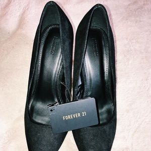FOREVER 21 BLACK HEELS