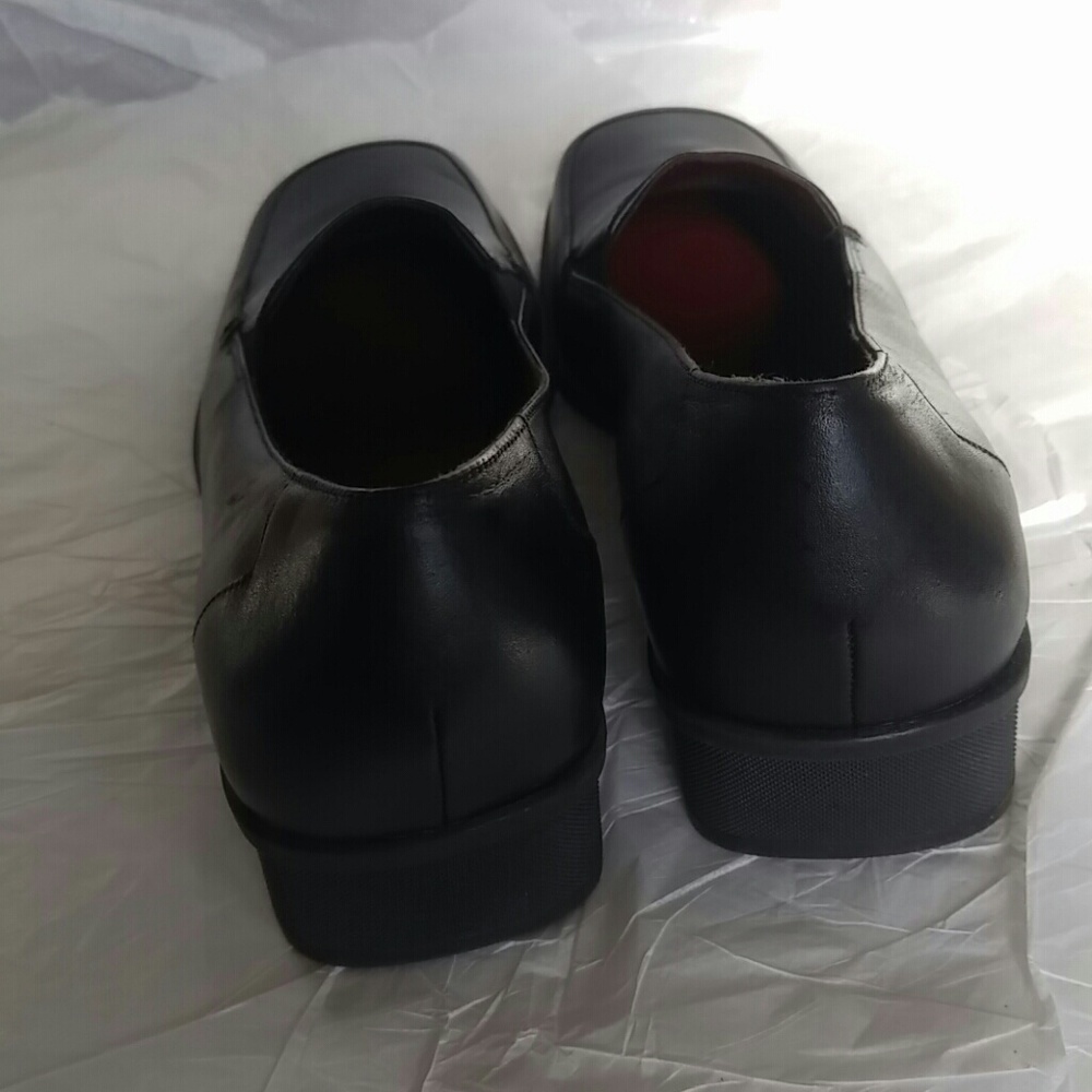 Shoes - Picture 5 of 6