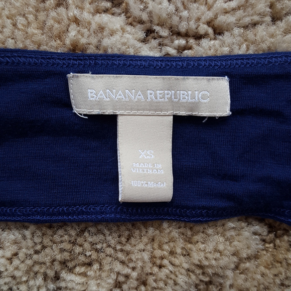 Banana Republic Blue Sleeveless Top - Picture 3 of 5