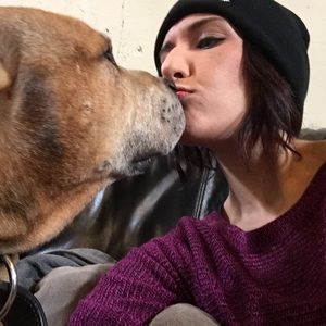 Meet your Posher, Alicia