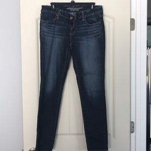 Dark wash, American Eagle capri jeggings
