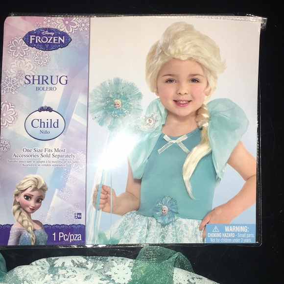 FROZEN 4 piece bundle. 3T/4T - Picture 2 of 7
