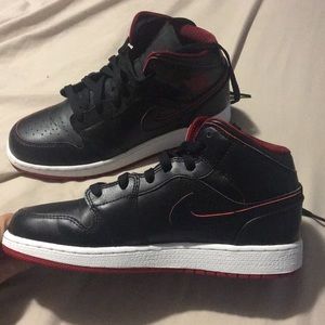 Jordan’s 5.5 in men 7 in women