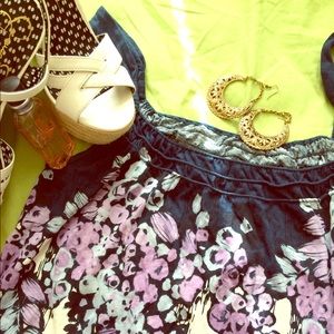 American Eagle 🦅 Top DONATING SATURDAY