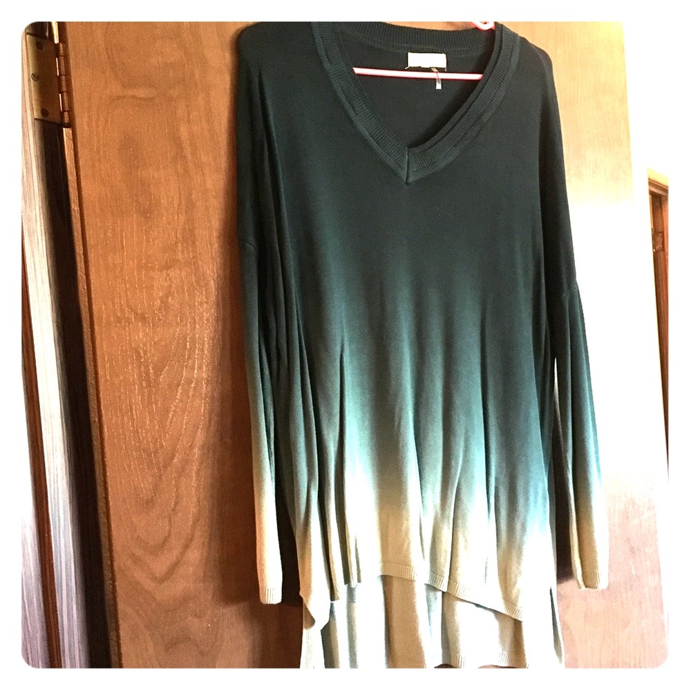 Light weight sweater