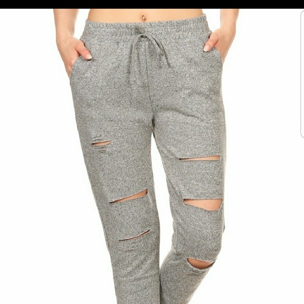 ❤Really soft sweats with cut outs❤