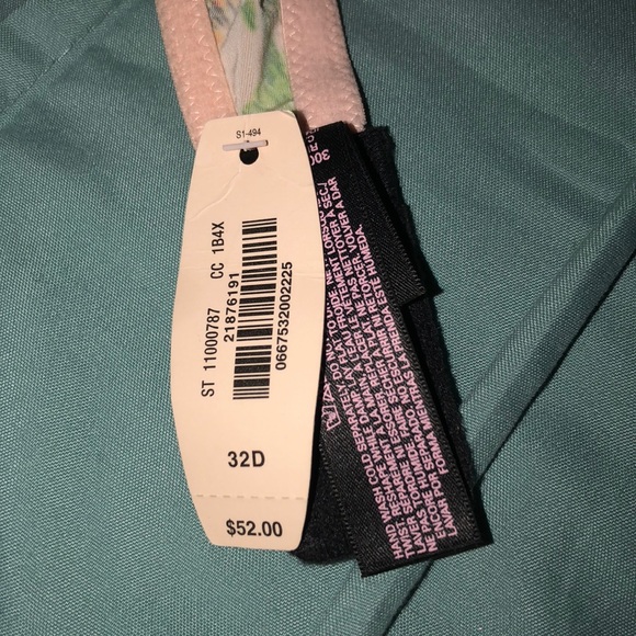 Victoria’s Secret Bra 32D - Picture 5 of 6