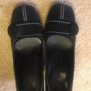 Black wedge suede shoes