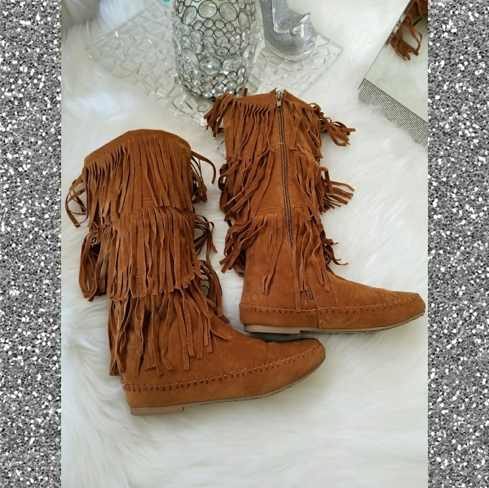 Fringe boots