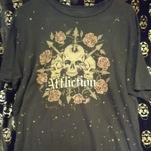 Distressed S/S Affliction T-Shirt with Skull