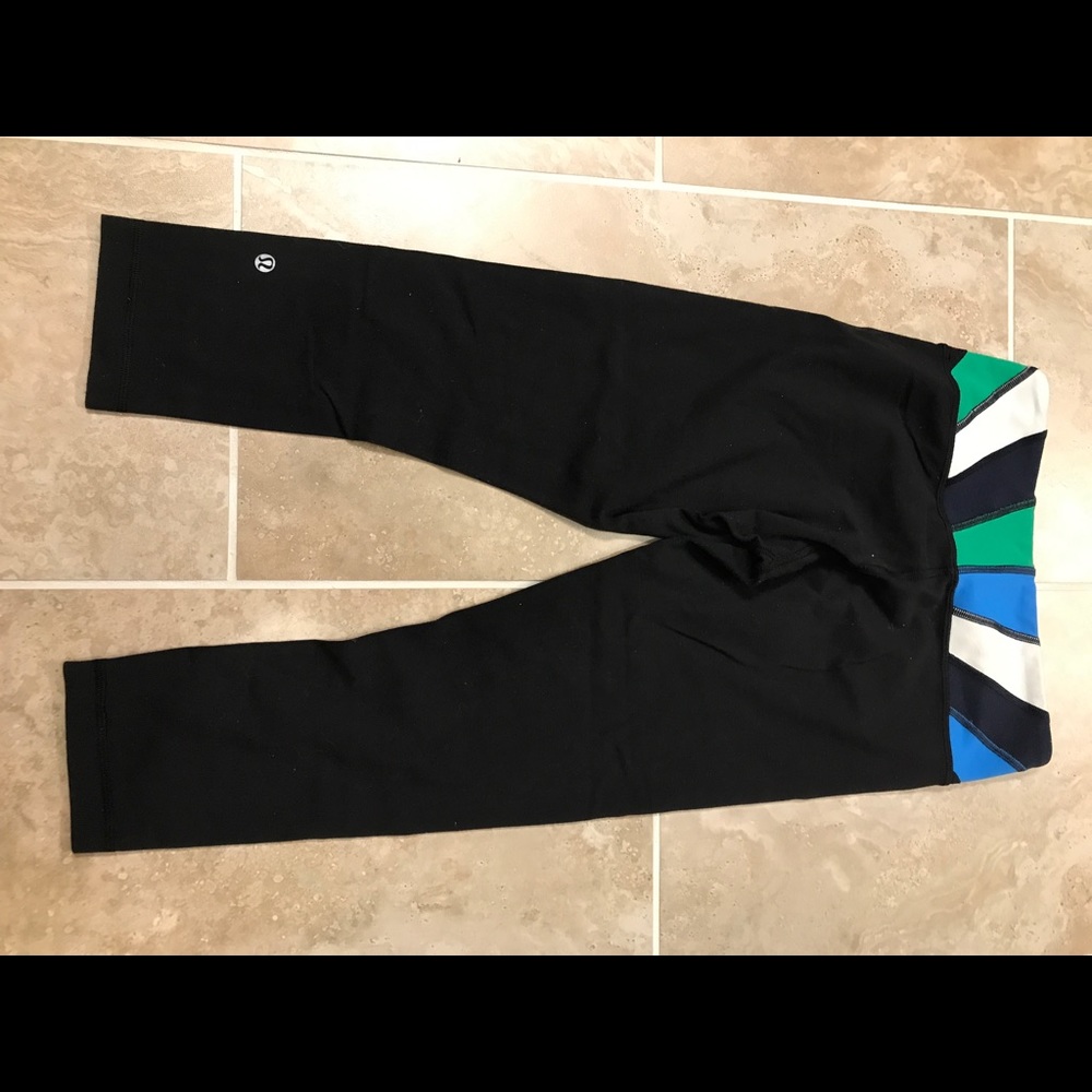 Lululemon crops tights pants, size 6