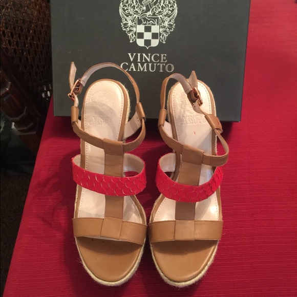 Vince Camuto Wedge Heels - Picture 2 of 8