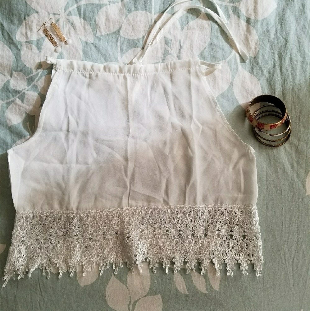 NWOT White Chiffon Crop Top w/ Medallion Lace