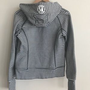 Lululemon Scuba Hoodie size 6