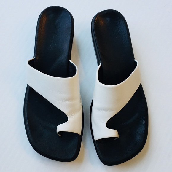 toe wrap sandals