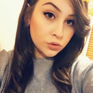 Meet your Posher, Mara