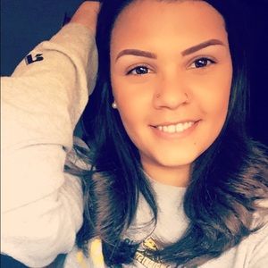 Meet your Posher, Jasmine