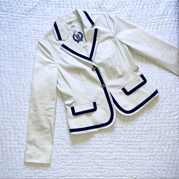 Talbots Cream/White and Navy Blazer and Pant Suit - Picture 5 of 6