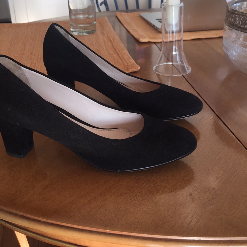 Aquatalia black suede pumps