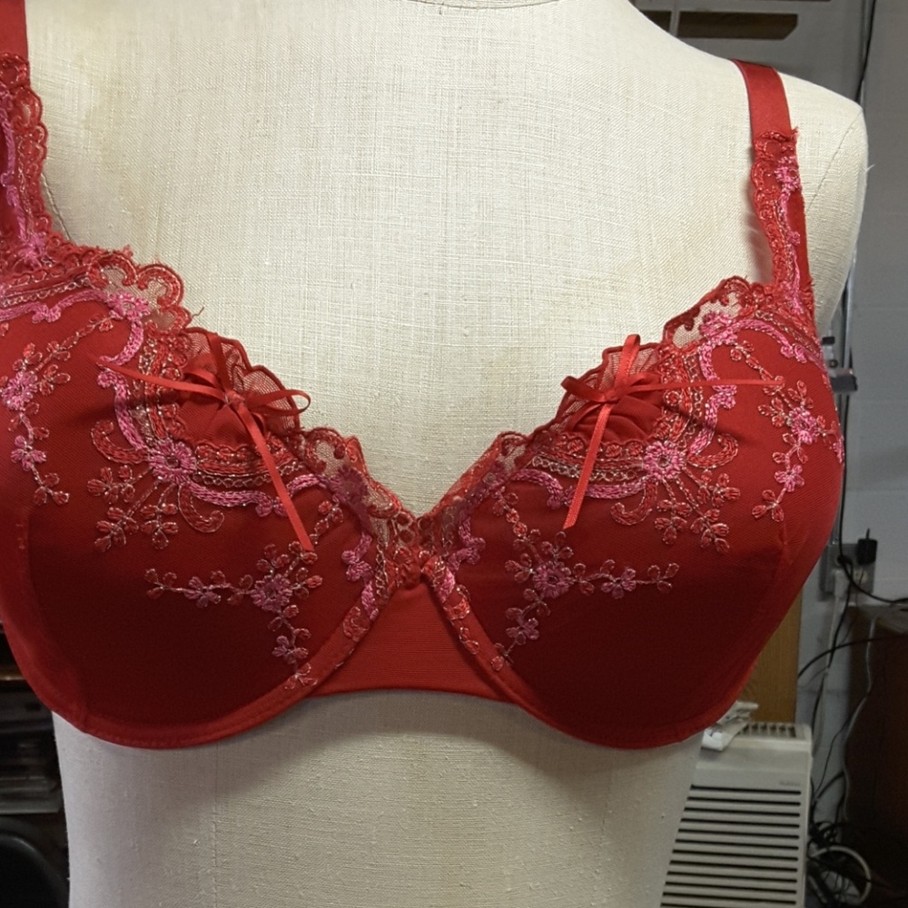 Flirty demi bra 40D