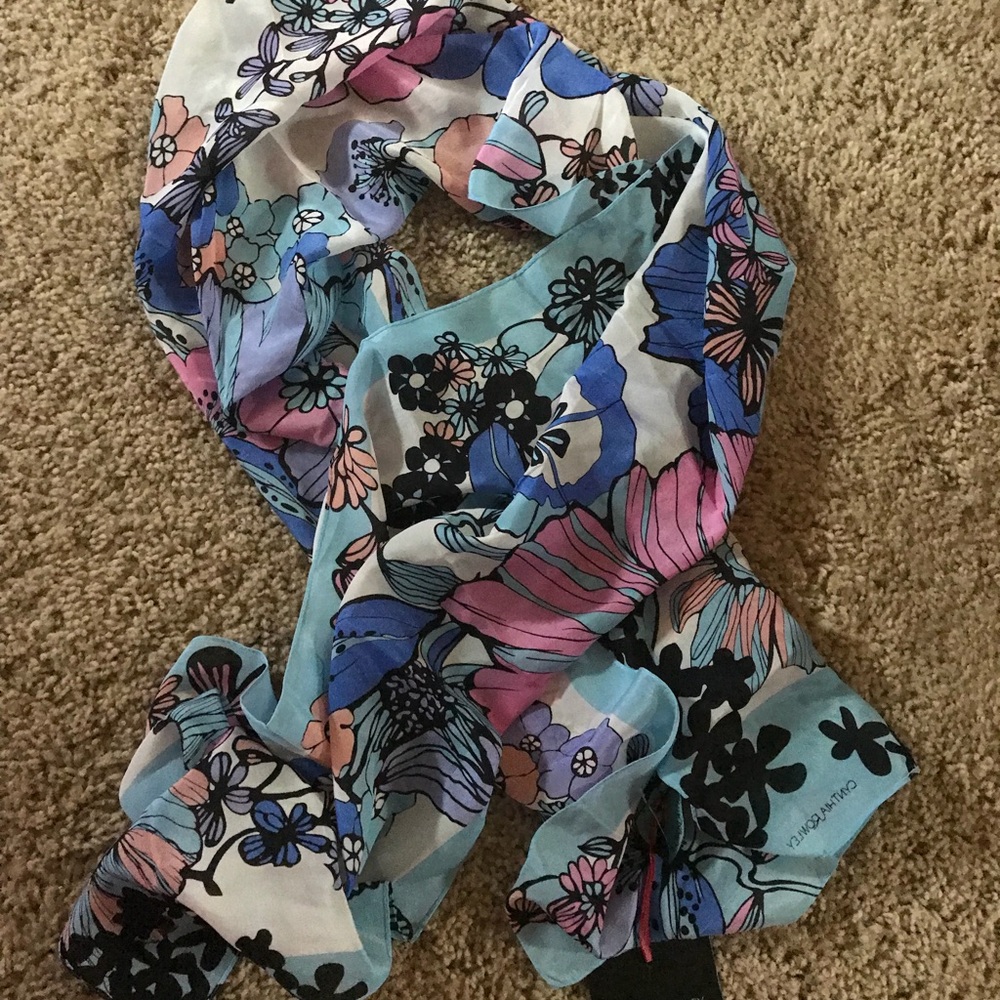 NWT Floral Cynthia Rowley Scarf