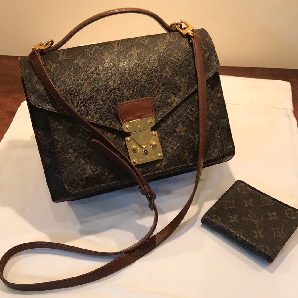 **1 HOUR SALE**Authentic Louis Vuitton handbag