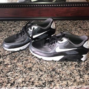 Essential Nike air maxx 90