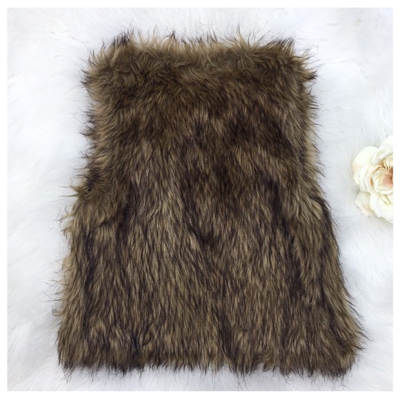 Justice Faux Fur Vest - Picture 4 of 4