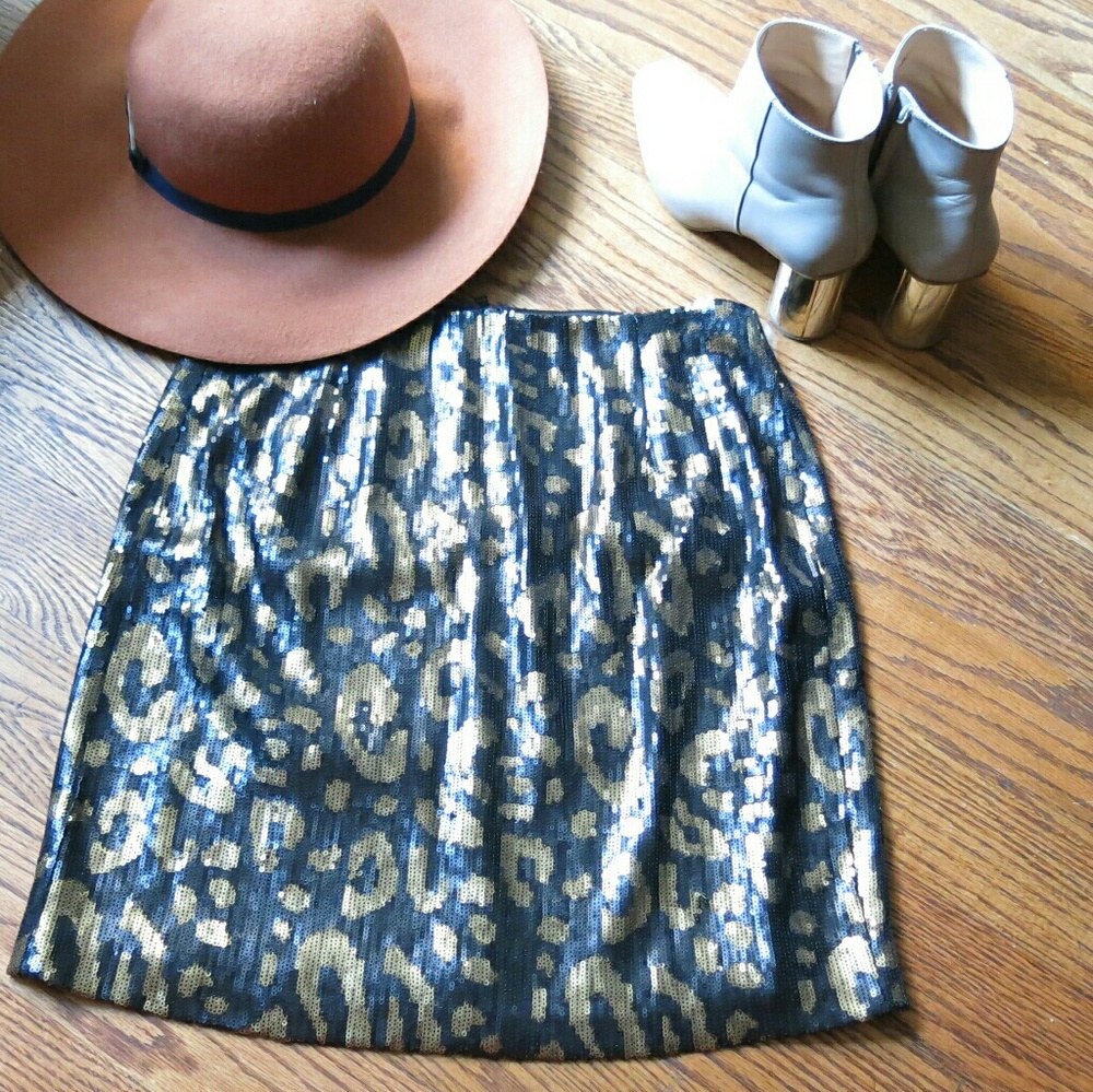 Sale❤ NEW Sequin Tahari Mini Skirt size 4