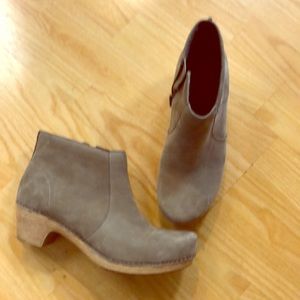 Dansko Maria suede booties