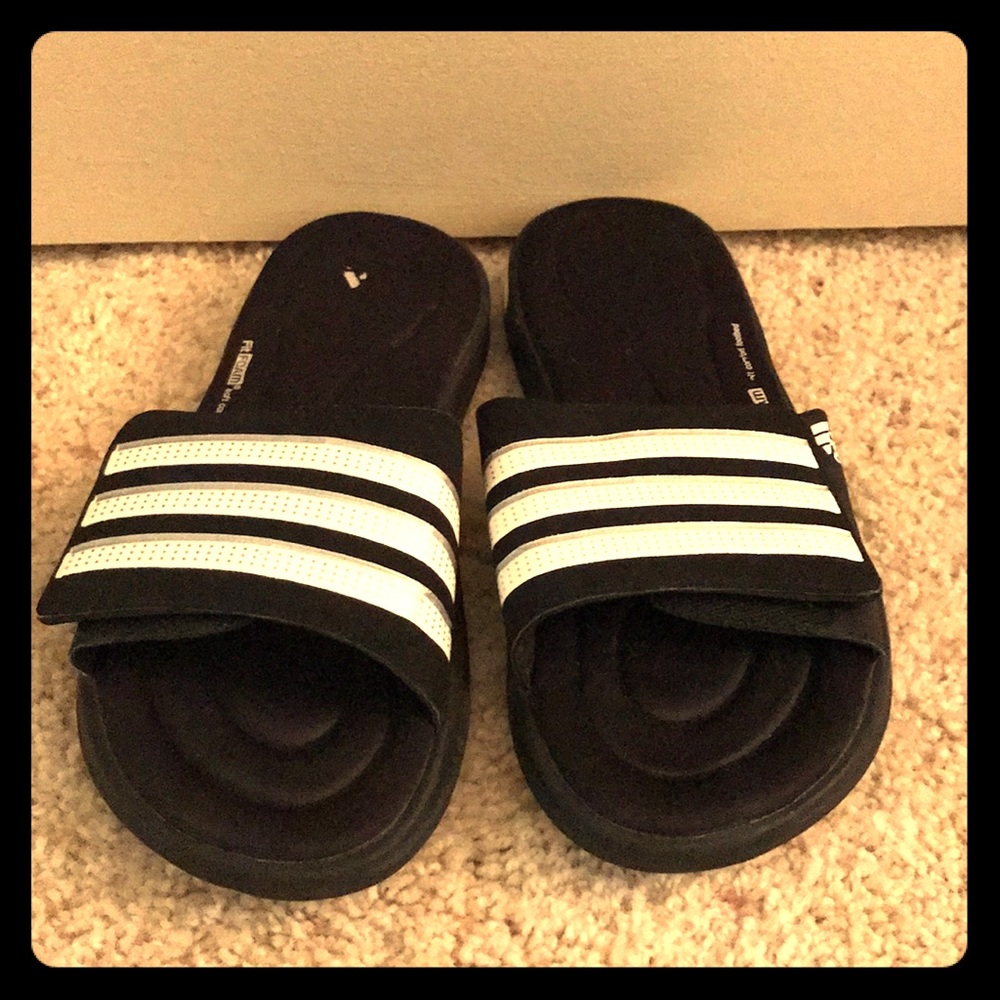 Adidas fitfoam flip flops
