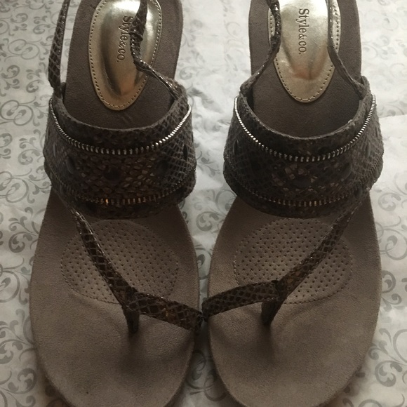 Style & co Wedges - Picture 4 of 4