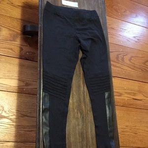 Black cropped leggings with faux leather detail